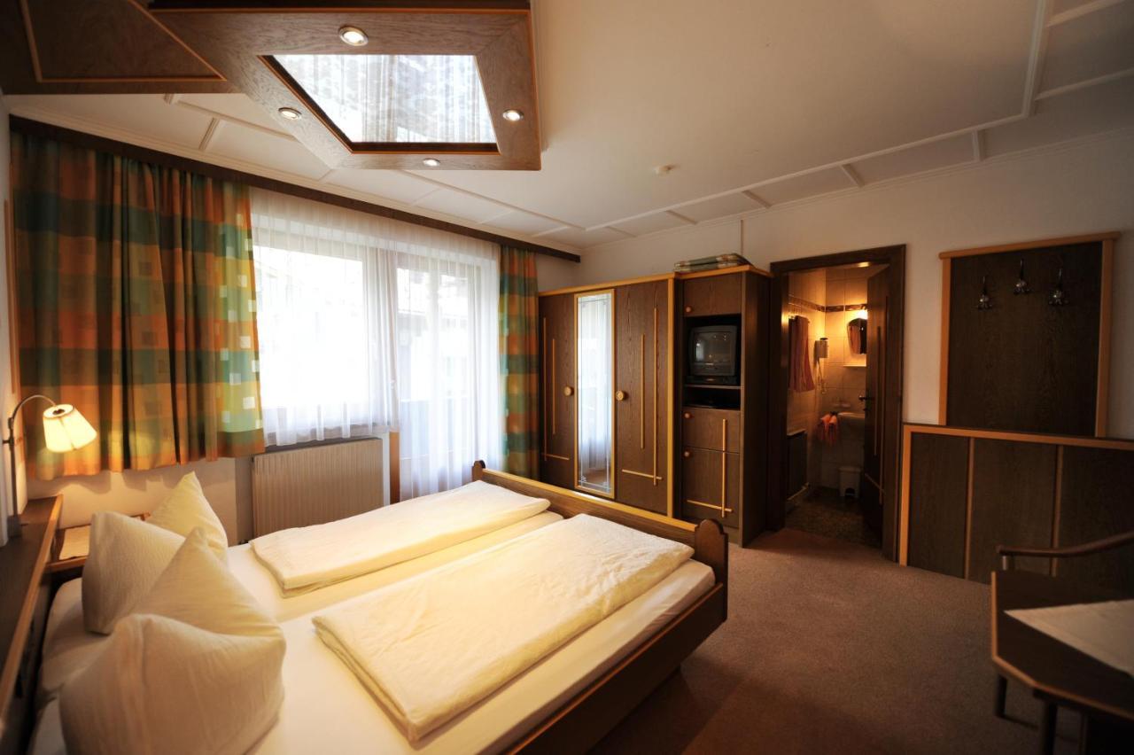 Hotel Garni Landhaus Platzer Zell am Ziller Phòng bức ảnh