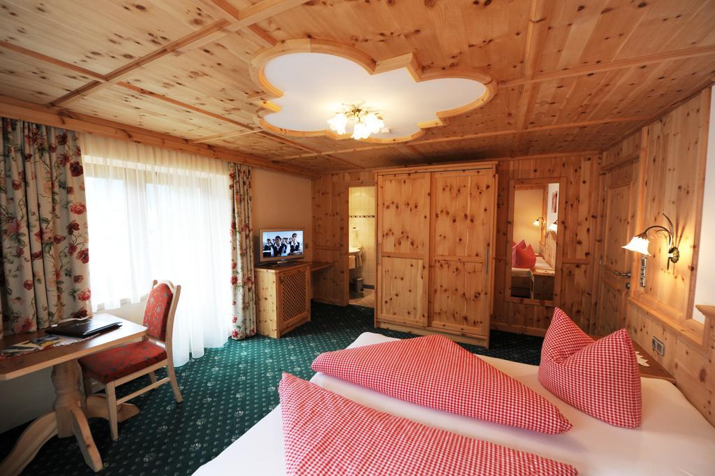Hotel Garni Landhaus Platzer Zell am Ziller Ngoại thất bức ảnh